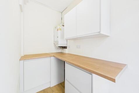 CAM04578G0-PR0027...