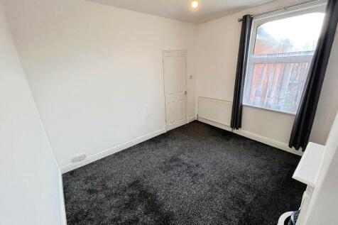 e04a8a89-3fb0a5c4...