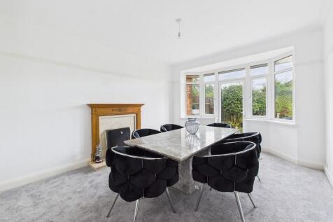 CAM04578G0-PR0031...