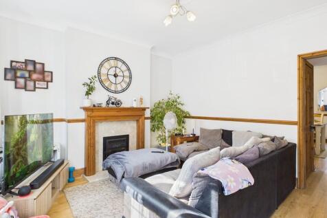 CAM04578G0-PR0028...