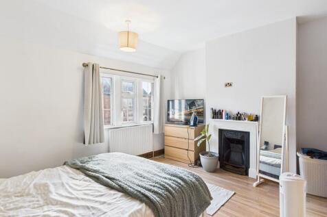 CAM04578G0-PR0028...