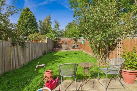 CAM04578G0-PR0028...