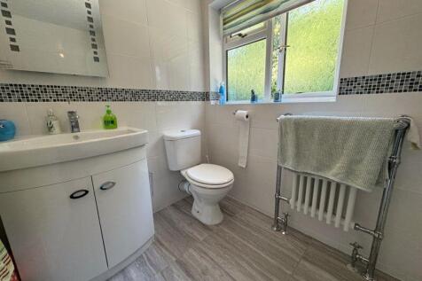 GF Shower Room