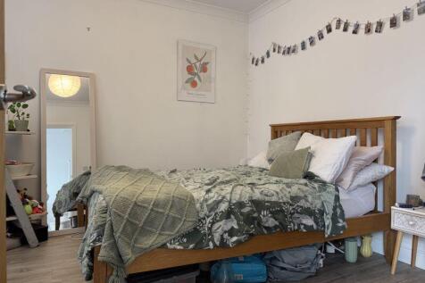 Dining Room/Downstairs Bedroom