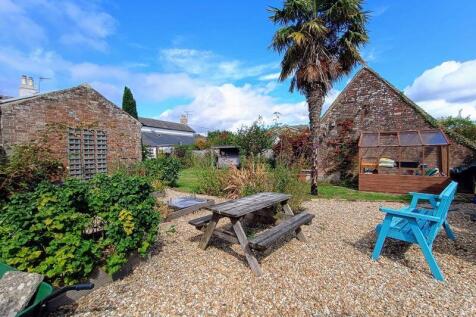 Barn &amp; Seating Area