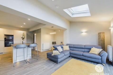 Kitchen/Living Area