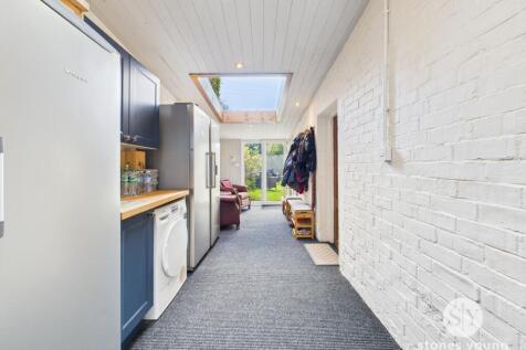 Sun Room/Breakfast Room