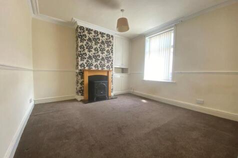 Front Lounge.jpg