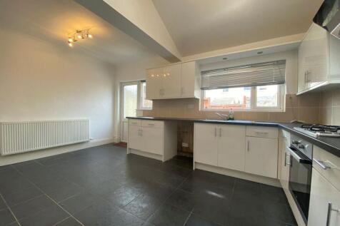 Kitchen1.jpg