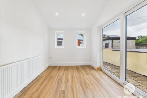 Dining/Snug Area