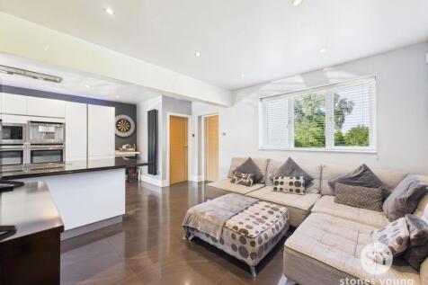Kitchen / Snug