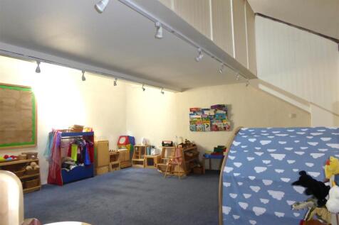 REAR ROOM