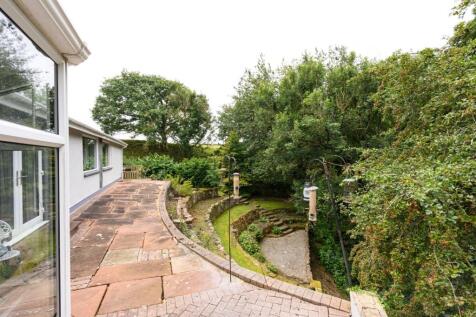 TERRACE &amp; PATIO