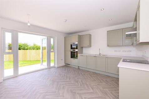 OPEN PLAN LIVING KITCHEN