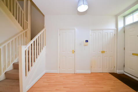 3Courtlands_Img-0...
