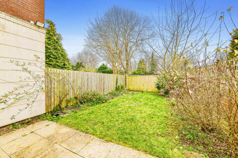3Courtlands_Img-0...