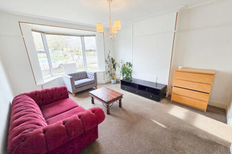 Front Room 1A