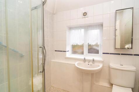 012-124 Ashley Drive.jpg