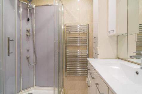 Annexxe Shower Room