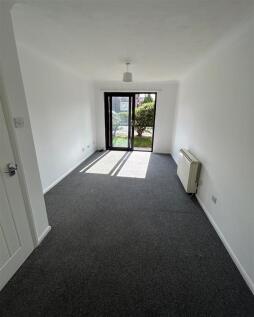 almond crt lounge 3.JPG