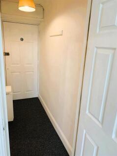 Roxan Hallway.jpg
