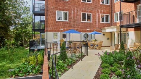 252267-43_clementine_lodge.jpg