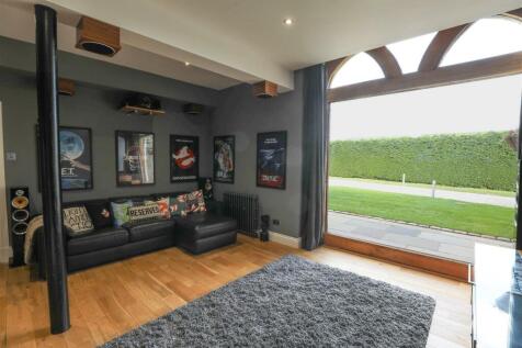 CINEMA ROOM
