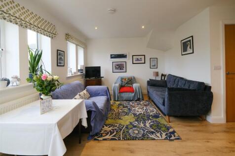 LIVING/DINING