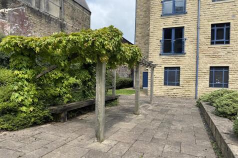 COMMUNAL GARDENS