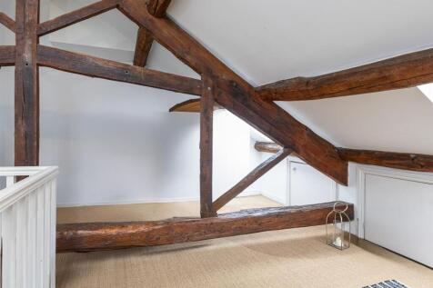 LOFT ROOM