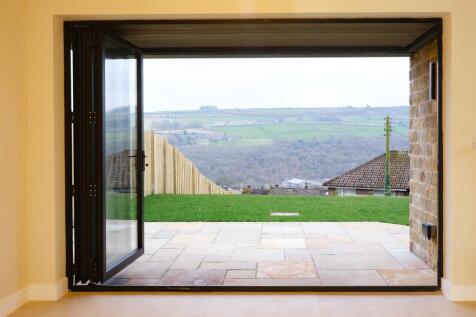 BIFOLD TO PATIO