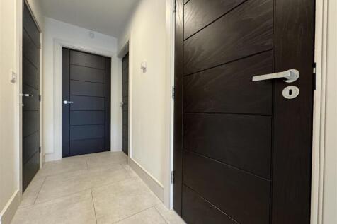 LOWER GROUND HALLWAY