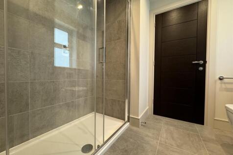 JACK N JILL SHOWER ROOM