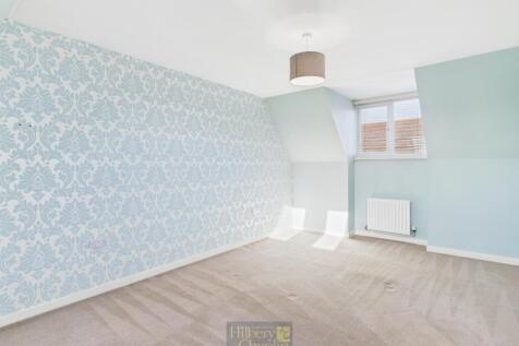 CAM02942G0-PR0263-STILL015