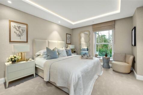 Show Apartment