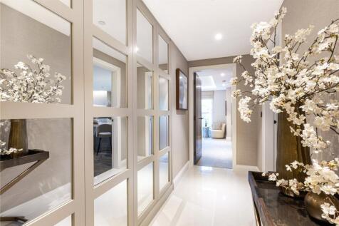 Show Apartment