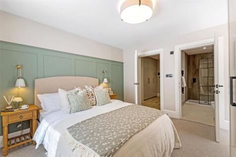 Show Apartment