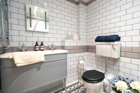 Example En-Suite