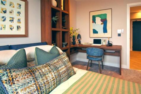Show Apartment