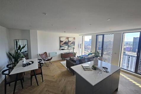 Kitchen / Dining