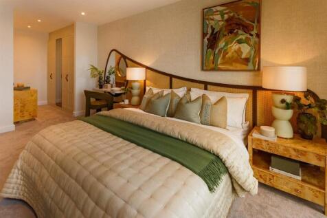 Show Apartment