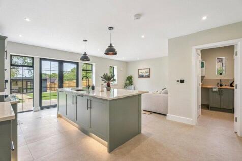 Kitchen Dining Area