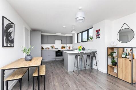 Show Home Dining