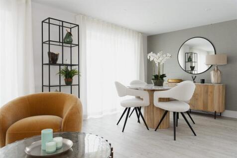 Show Home Dining