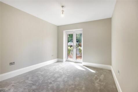 Plot 4 Bedroom