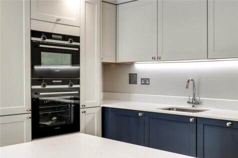 Plot 4 Kitchen