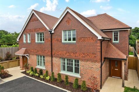 5 Acorn Gardens