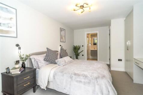 Show Apt Bedroom