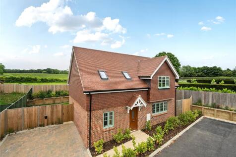 3 Acorn Gardens