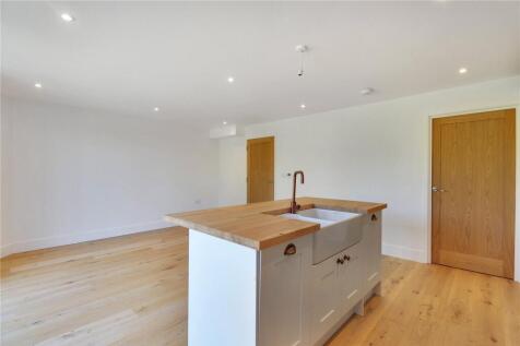 Kitchen / Dining